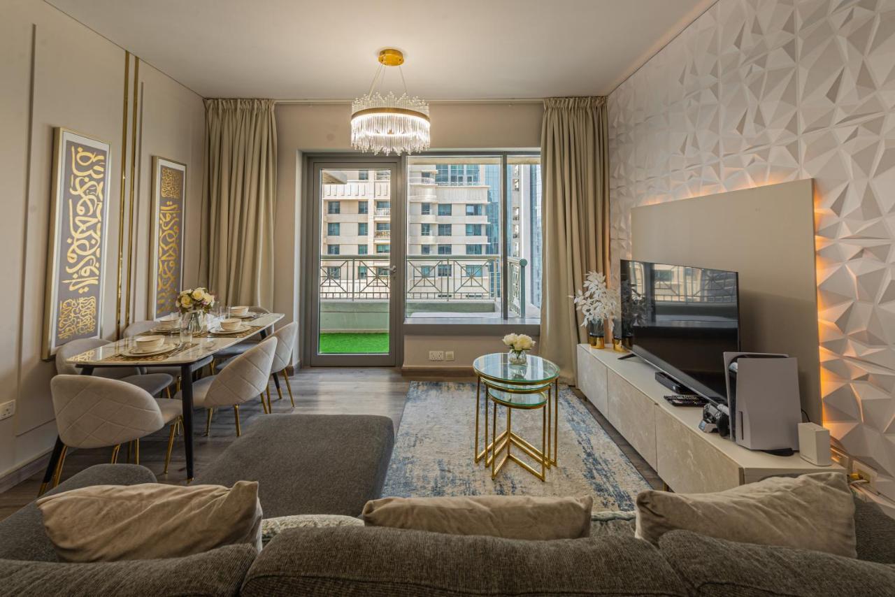 First Class 2Br With Full Burj Khalifa And Fountain View دبي المظهر الخارجي الصورة