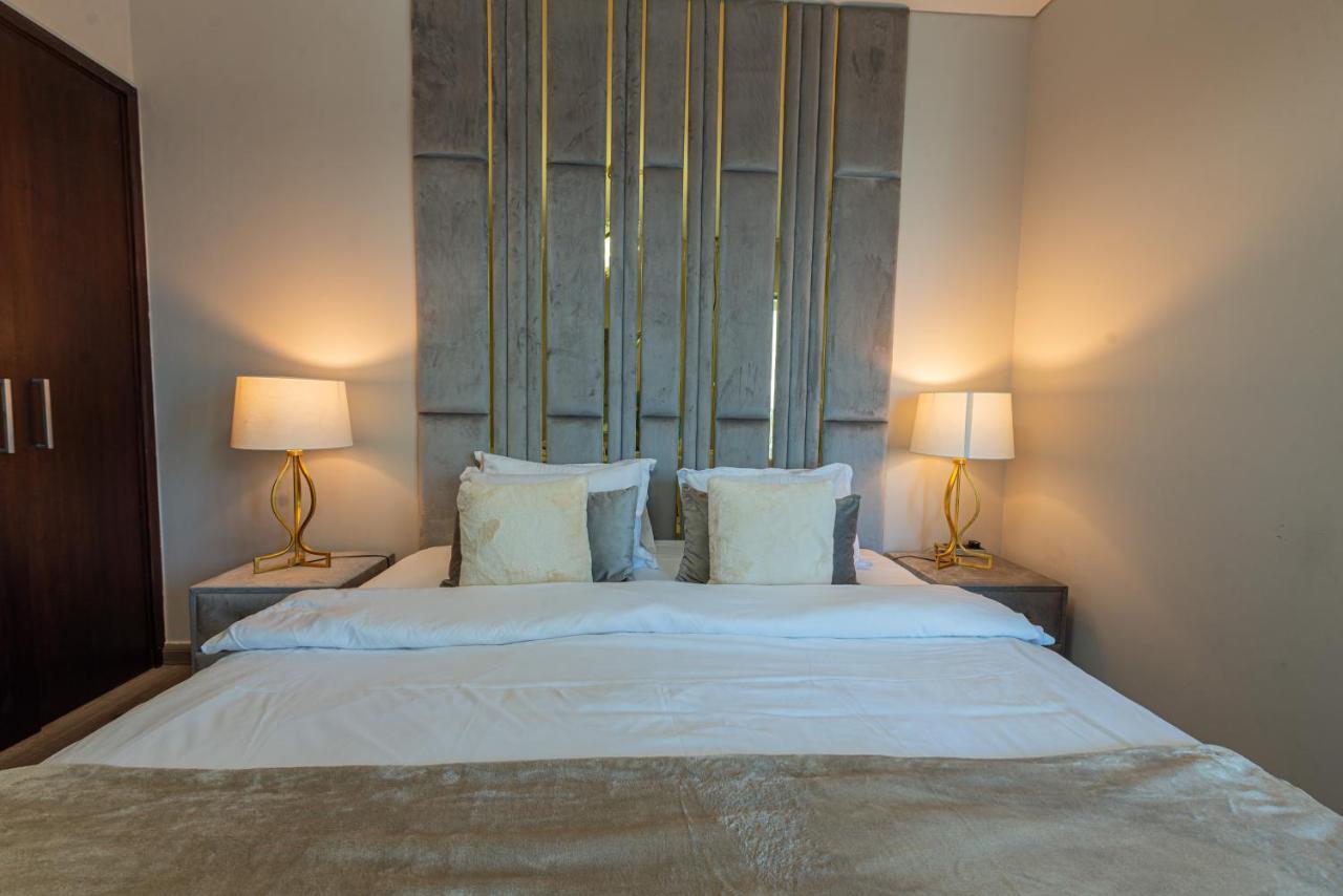 First Class 2Br With Full Burj Khalifa And Fountain View دبي المظهر الخارجي الصورة