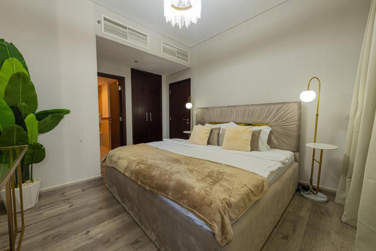 First Class 2Br With Full Burj Khalifa And Fountain View دبي المظهر الخارجي الصورة