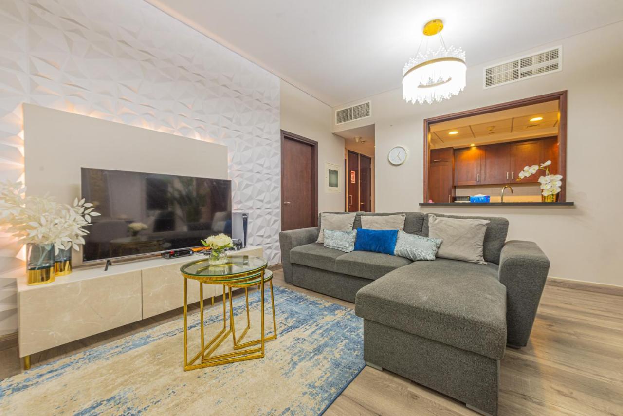First Class 2Br With Full Burj Khalifa And Fountain View دبي المظهر الخارجي الصورة
