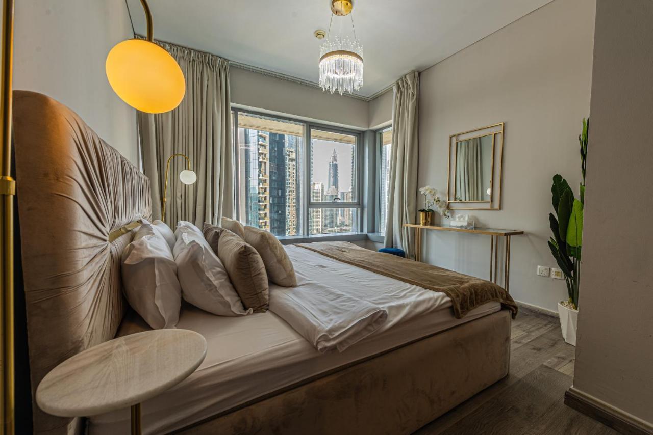 First Class 2Br With Full Burj Khalifa And Fountain View دبي المظهر الخارجي الصورة